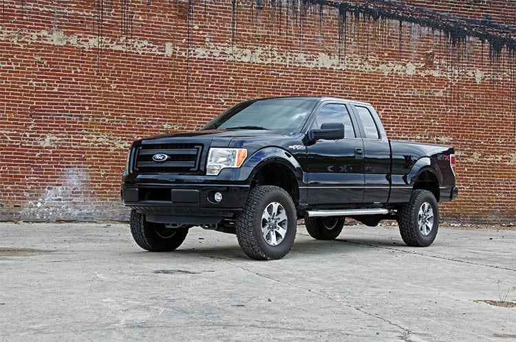 Ford F-150 Suspension Lift Kit - Rough Country - 6 Inch - '11-'14